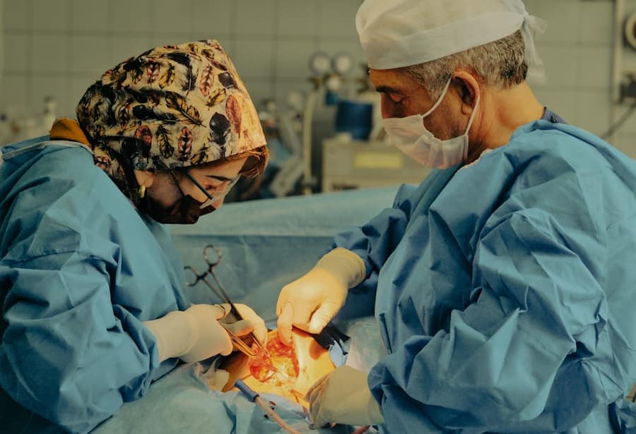 Photo Rhinoplasty Surgeon
